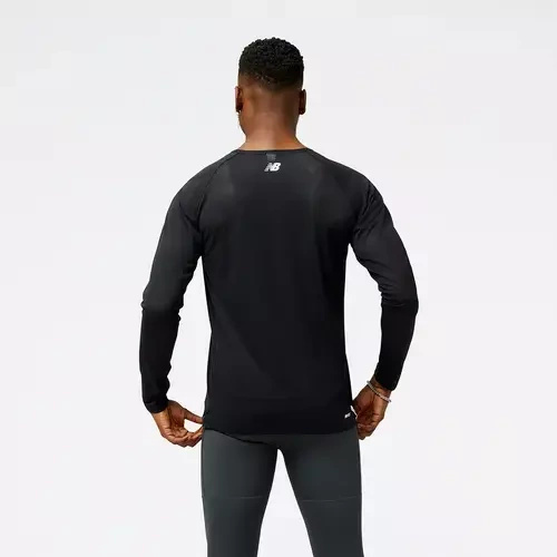 Koszulka do biegania New Balance TOP ACCELERATE PACER LONG SLEEVE - MT31242BK