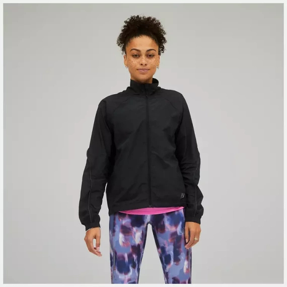 Kurtka damska New Balance IMPACT RUN LIGHT PACK JACKET WJ21264BK