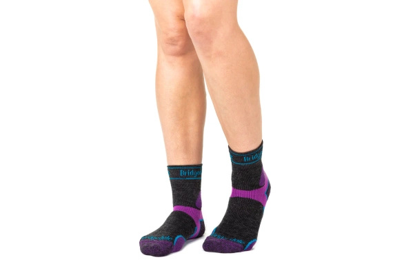 Skarpety damskie Bridgedale Trail Run Lightweight T2 Merino Sport 3/4 Crew Damson