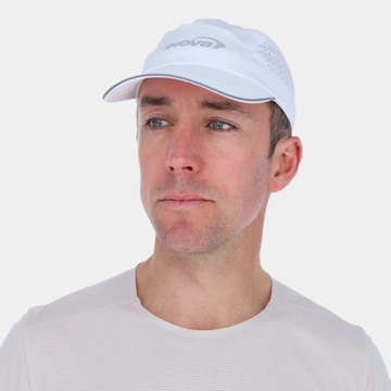 Czapka z daszkiem Inov-8 ACTIVE RUNNING CAP