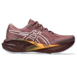 Buty do biegania damskie Asics NOVABLAST 5 TR Nature Bathing/Rubble Red