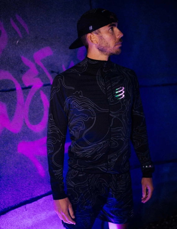 Czapka do biegania COMPRESSPORT 5 PANEL LIGHT CAP AURORA Black/Aurora