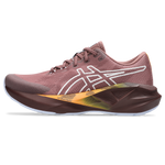 Buty do biegania damskie Asics NOVABLAST 5 TR Nature Bathing/Rubble Red