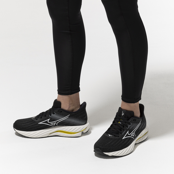 Buty do biegania damskie Mizuno WAVE INSPIRE 21 Black/White/Vibrant Yellow