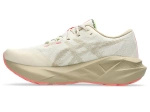 Buty do biegania damskie Asics NOVABLAST 5 TR Nature Bathing/Guava