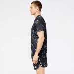 Koszulka do biegania New Balance PRINTED IMPACT RUN SHORT MT21263BK