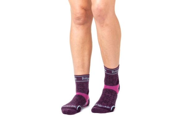 Skarpety damskie Bridgedale Trail Run Lightweight T2 Merino Sport 3/4 Crew Charcoal/Purple