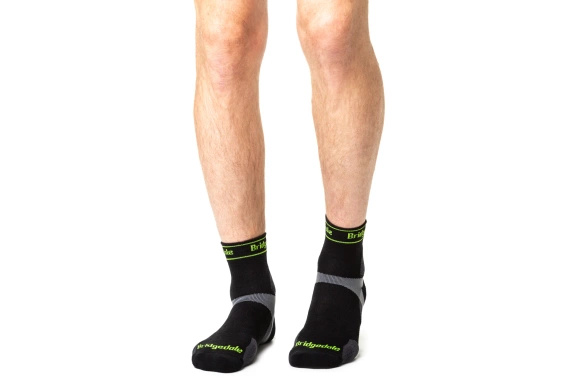 Skarpety Bridgedale Trail Run Ultra Light T2 Merino Sport 3/4 Crew Black