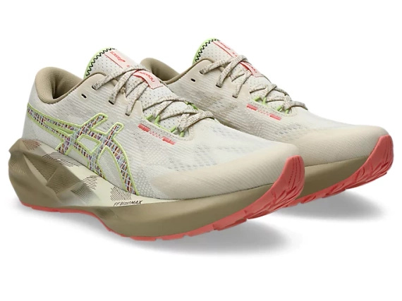 Buty do biegania damskie Asics NOVABLAST 5 TR Nature Bathing/Guava